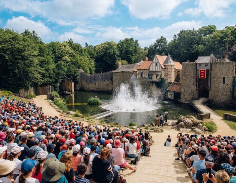 camping-pour-visiter-le-puy-du-fou-camping-le-moulin-des-effres